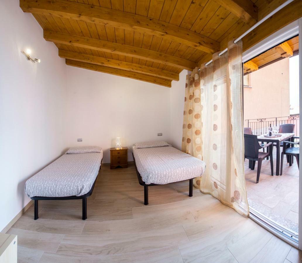 Casa Fiore Леццено Екстер'єр фото
